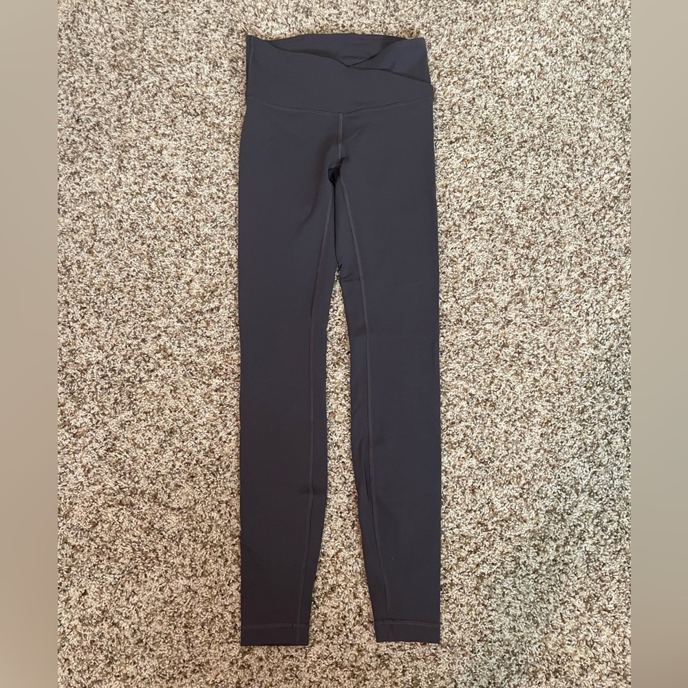 Lululemon Align Cross Waistband, size 4, 28’, dark gray